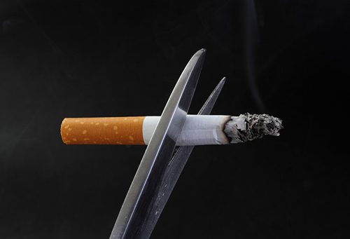 Chirurgie plastique et tabagisme : pourquoi arrêter de fumer avant une opération